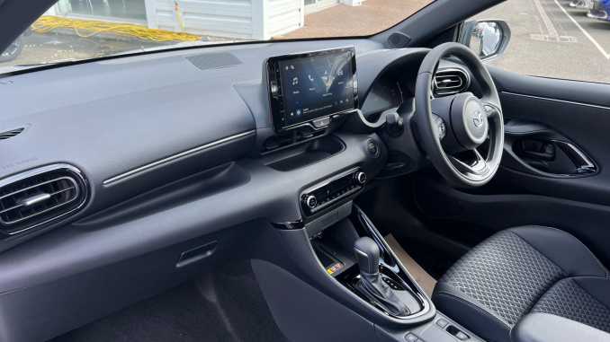 Mazda 2 Hybrid 1.5i Hybrid Homura 5dr CVT Hybrid Hatchback - Image 9